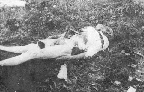 The body of a Romanian Jew who died on one of two death trains that left Iasi